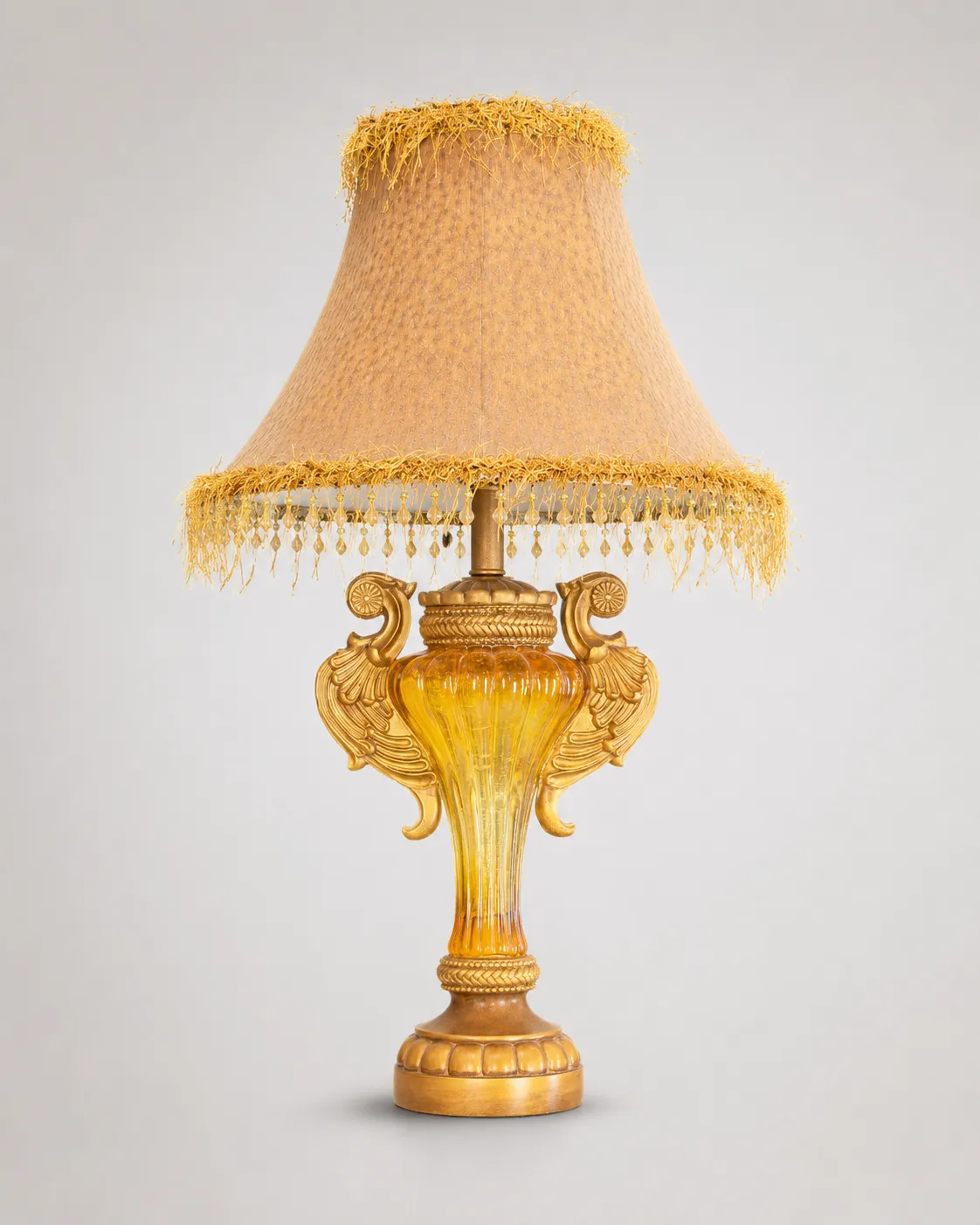 أباجورة أمبر كلاسيك